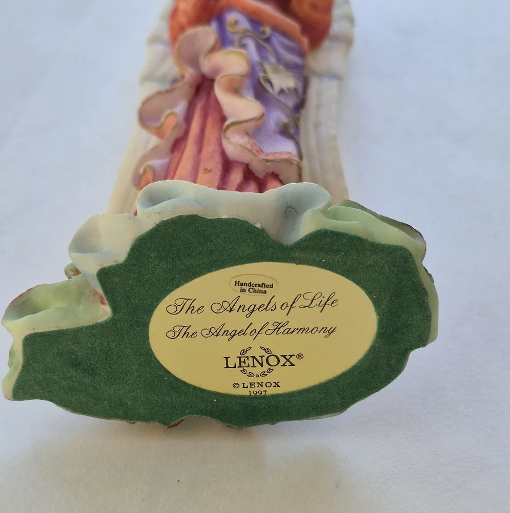 Lenox Angel of Harmony Figurine with Mandolin 1997 - Picture 6 of 15